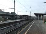 Der Bahnhof Herford (Blick in Richtung Bielefeld) auf der KBS Dortmund - Hannover. (02.01.2008)