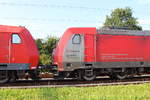 Kupplung zwischen 152 112-9 und 185 329-1 DB green cargo in Hochstadt/ Marktzeuln am 28.08.2017.(Bild vom grünen Bahnsteig)