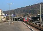 50 80 86-35 058-6 am Zugschluss des RE 19094 von Rottweil nach Stuttgart Hbf am Nachmittag des 06.03.14 beim Halt in Horb.