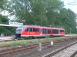 Da die Kahlgrund - Bahn ab Fahrplanwechsel zum Jahresende von einem anderen Betreiber gemanagt wird, ist offen mit welchen Fahrzeugen diese Bahn in Zukunft fahren wird. Die Bahnanlagen sind in einem gepflegten sauberen Zustand wie hier der Endbahnhof Kahl am Main am 10.08.05