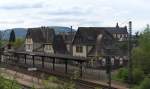 Ein Mrchenschloss fr Eisenbahner -     Das heutige Bahnhofsgebude Karthaus wurde um 1903/1904 erbaut und wurde im Stil eines Mrchenschlosses immer wieder um eine Einheit erweitert, bis es seine