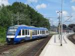 Ein Triebwagen der NOB verlt am 09.06.2011 den Bahnhof Kiel in Richtung Eckernfrde.