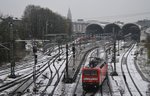 143 163-4 hat am 26.4.2016 mit der RB77 (RB21110) aus Neumünster ihr Ziel, Kiel Hauptbahnhof erreicht.