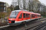 648 832-3  Aumühle  wird am 26.4.2016 als RE72 (RE21922) von Kiel Hbf.