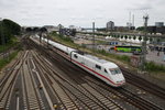 401 579-5 verlässt am 12.6.2016 die Schleswig-holsteinische Landeshauptstadt als ICE273 nach Karlsruhe Hauptbahnhof.