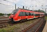 442 260-6 und 442 263-0 erreichen am 16.8.2017 als RE9 (RE10920)  Rhein-Sieg-Express  von Siegen nach Aachen Hauptbahnhof den Kölner Hauptbahnhof.