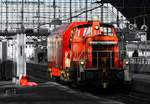 Bild mit wenig Farben - 362 939-1 am 21.01.2016 durch Köln Hbf.