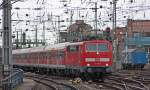 111 113-7 mit dem RE11247 nach Herchen (RE9 - wg. Bauarbeiten verkrzter Laufweg) bei der Einfahrt in Kln Hbf 27.3.10