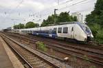 9442 866-1 und 9442 155-9 erreichen am 3.7.2017 als RB48 (RB32460)  Rhein-Wupper-Bahn  von Bonn-Mehlem nach Wuppertal-Oberbarmen den Bahnhof Köln Messe/Deutz.