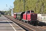 Durchfahrt am Nachmittag des 27.09.2018 von 212 007-9 mit einem Privaten Sonderzug (Bochum Dahlhausen - Brohl) durch den Bahnhof von Köln Süd in Richtung Köln Eifeltor.