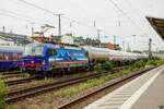 193 516 SBB Cargo Vectron mit Kesselzug in Köln West, Juni 2022.