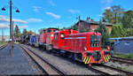 Historisches Eisenbahnwochenende Benndorf–Staßfurt    Vielerlei alte Loks parken vor der Mansfelder Lokomotiv Wagen Werkstatt (MaLoWa) in Benndorf, darunter z.B.