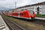 1440 377-8 erreicht am 21.06.2021 als RE8 (RE10817)  Rhein-Erft-Express  von Köln Hauptbahnhof den Koblenzer Hauptbahnhof.