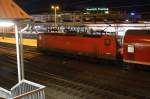 In Koblenz steht die 143 129-5 mit einem RE 1 Zug nach Saarbrücken im Koblenzer Hbf.
19.1.2014