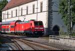 146 217-5 von DB Regio Baden-Württemberg als RE 4731 von Karlsruhe Hbf erreicht seinen Endbahnhof Konstanz auf Gleis 3a.
Im Hintergrund ist das Konstanzer Konzil zu erkennen.
[12.7.2018 | 18:18 Uhr]