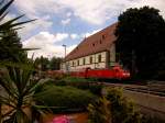 146 228-2 der Schwarzwaldbahn im Juni 2012 bei der Einfahrt in den Bahnhof Konstanz.