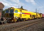 Eine nagelneue hollndische Stopfmaschine (99 84 942 0 524-3) der Strukton Rail war am 2.