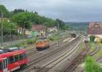 1142 579 von Northrail und ein ET 442 des Franken-Thringen-Express begegnen sich am 22. Mai 2013 in Kronach.