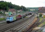 185 152-6  K+S  zieht am 25. Juni 2014 einen gemischten Güterzug durch Kronach in Richtung Lichtenfels.