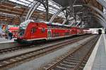 RE83 (RE21624) von Lübeck Hauptbahnhof nach Kiel Hauptbahnhof steht am 25.6.2017 im Startbahnhof bereit.