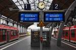 LÜBECK, 23.09.2018, Zugzielanzeiger im Lübecker Hauptbahnhof