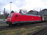 185 347-2 fhrt am 20.12.08 mit dem CS 49829 nach Mnchen Ost Rbf durch den Lbecker Hbf Richtung Hgbf.