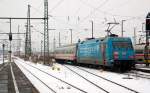 101 016 schiebt am 07.12.10 zusammen mit einer weiteren BR 101 den IC 2870 aus dem Leipziger Hbf Richtung Frankfurt(M).