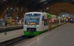 Drei Einheiten der BR 650 warten am 15.10.15 im Leipziger Hbf auf die Abfahrt als EB nach Saalfeld(S).