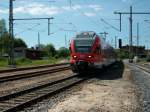 Einfahrender Flirt 429 am 17.Juni 2010 in den Bahnhof Lietzow.