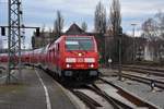 DB 245 007 verlässt mit RE 4230 den Bahnhof Lindau in Richtung Stuttgart (28.01.2018).