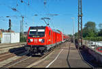 Smartphone-Aufnahme in Form eines Nachschusses auf 147 016-0 von DB Regio Baden-Württemberg als RB 19110 von Stuttgart Hbf nach Neckarsulm, die den Bahnhof Ludwigsburg auf Gleis 1 verlässt.