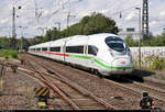 Nachschuss auf 407 004-1 (Tz 704 | Siemens Velaro D) als umgeleiteter ICE 790 (Linie 32) von Stuttgart Hbf nach Wiesbaden Hbf, der den Bahnhof Ludwigsburg auf Gleis 1 durchfährt.
Aufgenommen am Ende des Bahnsteigs 2/3.
[28.7.2020 | 16:15 Uhr]