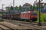 185 096-5 kommt mit einer Schlange Hochbordwagen aus Kornwestheim Rbf nordwärts gefahren.