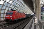 Durchfahrt am 24.05.2014 in Ludwigshafen (Rhein) Mitte von 185 025-4 mit einem Autotransportzug in Richtung Mannheim Hbf.