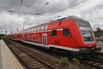 RE1 (RE18115) von Magdeburg Hauptbahnhof nach Frankfurt(Oder) verlässt am 1.8.2016 geführt von der Cottbuser 182 002 den Magdeburger Hauptbahnhof.