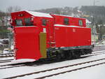 Abgestellter Schneepflug 755 016,am 20.Januar 2024,in Meiningen.