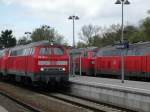 Zwei mal Doppeltraktion!! 218 239-2 mit IC Dortmund-Oberstdorf,aus Ulm kommend und 218 421-6 aus Lindau kommend mit IC Zrich-Mnchen,am 8.5.2005