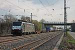 Durchfahrt am Nachmittag des 02.04.2019 von MRCE/SBBCI ES 64 F4-288 (189 288-4)  SBB Cargo International  mit einem Containerzug nach Rotterdam durch den Bahnhof von Müllheim (Baden) in Richtung