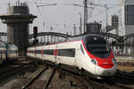 SBB 503 019 erreicht als EC/ECE 99 München Hbf, 26.02.2021