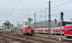 Blick vom Bahnsteig im Hauptbahnhof München auf de rangierende 362 849-2 04.09.2016