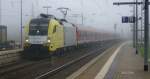 ES 64 U2-018 der MERC (182 518-1) bedient am 29.09.11 die RB 16310 von Halle/S. Hbf nach Eisenach und fährt in Naumburg/S. ein.