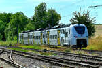 Nachschuß auf den 463 068-7 der als S51 hier in Neckarbischofsheim Nord einfährt um Reisende die mit dem Roten Flitzer gekommen waren mit in Richtung Heidelberg zunehmen.