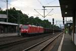 185 102-1 und 185 101-3 mit einem Tonerdezug von Limburg nach Domodossola am Abend des 20.06.14 in Neu-Isenburg.