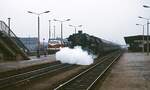 Mit dem D 370  Meridian  verlässt die 03 0010-3 im Oktober 1978 den Bahnhof Neubrandenburg