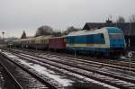 223 066 der Vogtlandbahn und 10019 der Centralbahn mit Rheingold-Sonderzug am 08.12.2013 abgestellt in Neuenmarkt-Wirsberg.