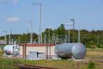 Wegen der Neugestaltung des Neustrelitzers Bahnhofsvorplatzes muß man über den  Schwarzer Weg  zu den Parkplätzen  am Bahnhof fahren.