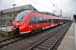 442 730-8 fährt am 28.12.2017 als S1 von Forchheim(Oberfr) nach Hartmannshof in den Nürnberger Hauptbahnhof ein.