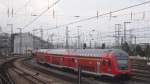 Ein RE, bespannt mit einer 111, fährt in Nürnberg Hbf ein.