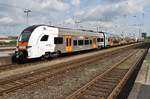 462 123-1 fährt am 27.05.2019 als RE5 (RE87630)  Rhein-Express  von Koblenz Hauptbahnhof nach Wesel in Oberhausen Hauptbahnhof ein.