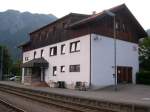   Das Stellwerk und die DB-bernachtungssttte in Oberstdorf.